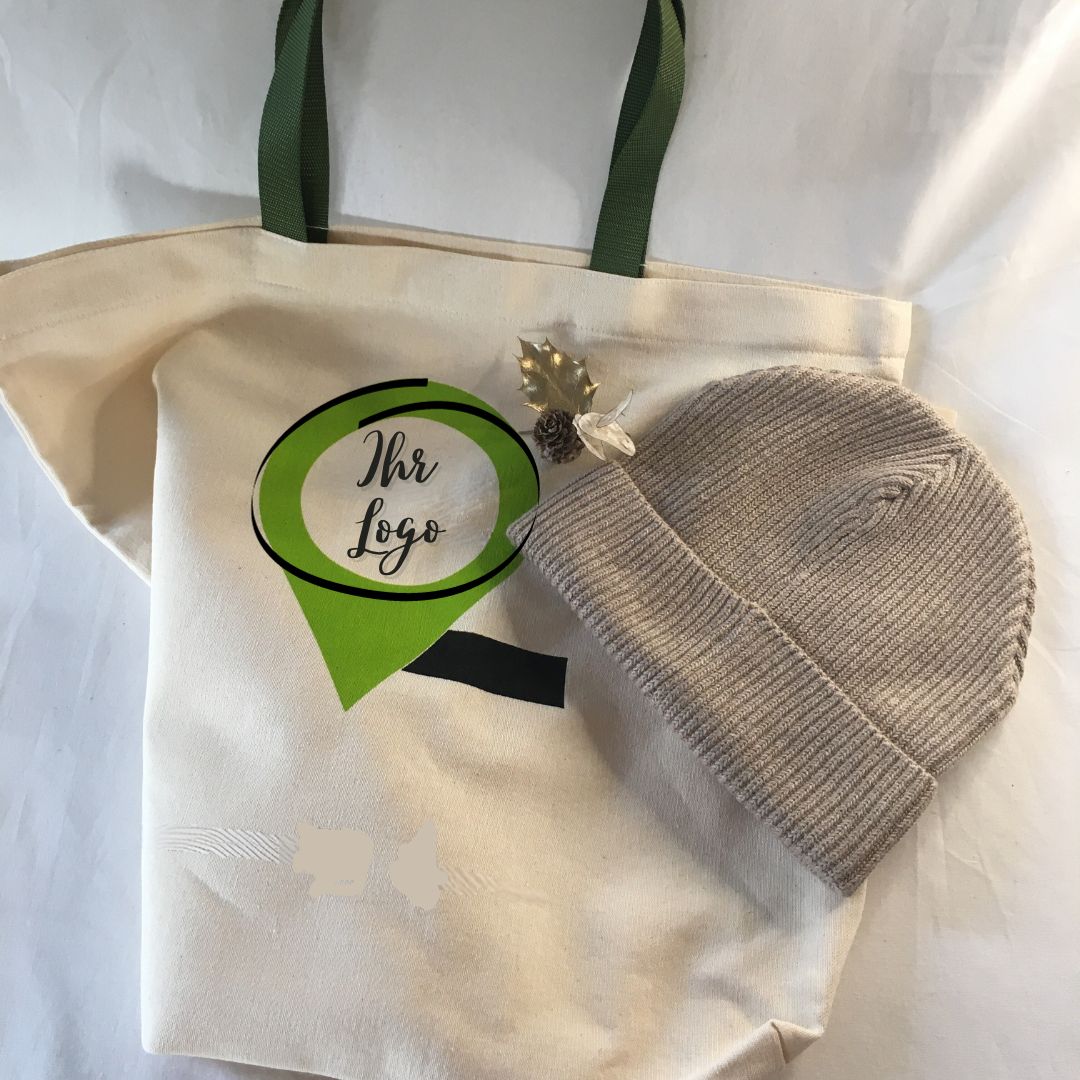 Tasche mit Firmenlogo (regional gefertigt) mit stylischer Mütze, ab 10 Stk.